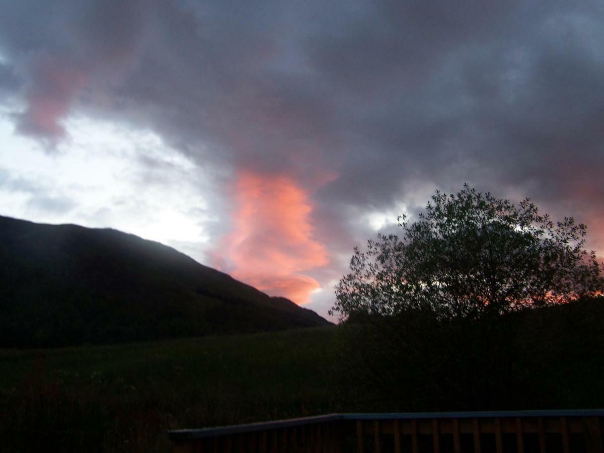 Clifton Cottage B&B Tyndrum Exterior foto